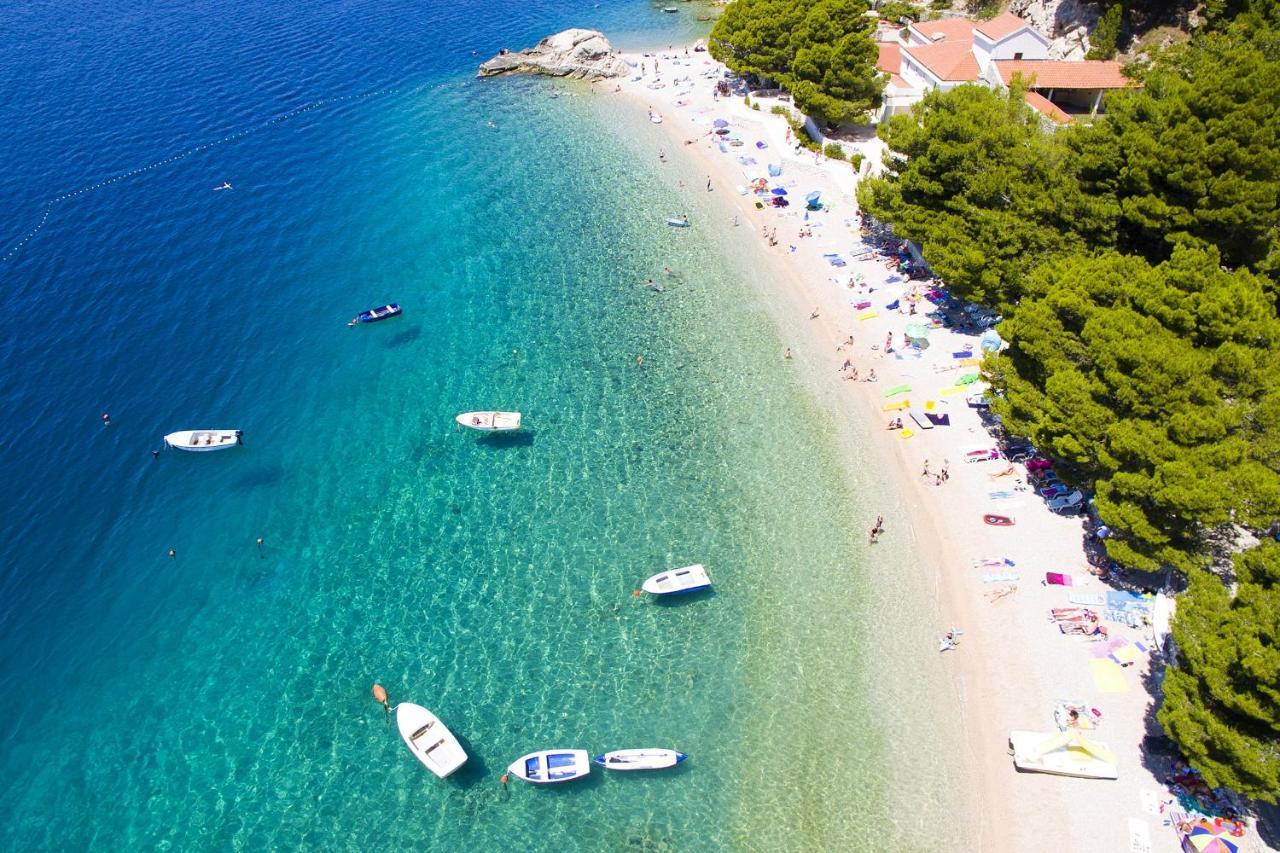 Rooms With A Parking Space Brela, Makarska - 17281 Bagian luar foto
