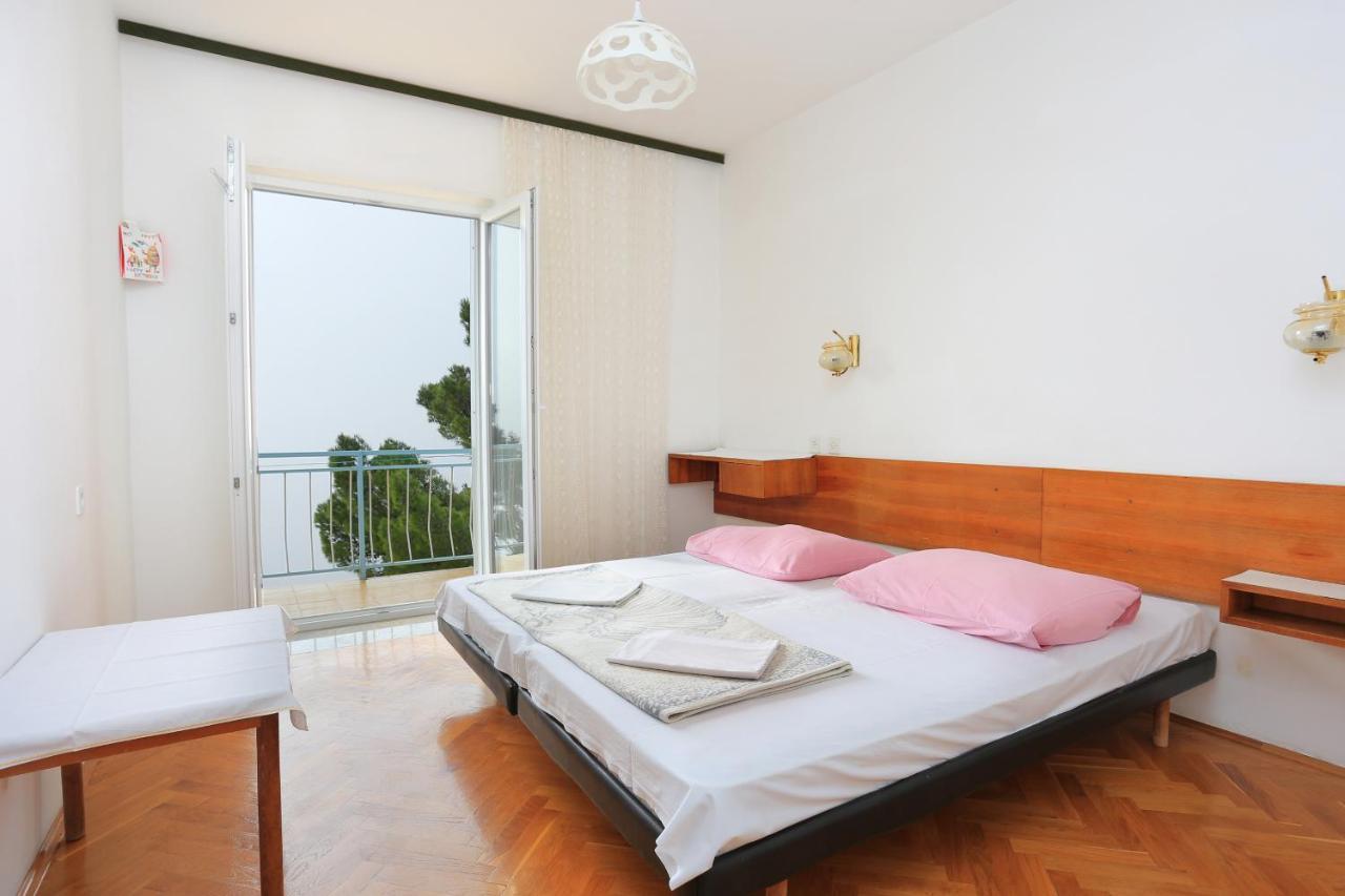 Rooms With A Parking Space Brela, Makarska - 17281 Bagian luar foto
