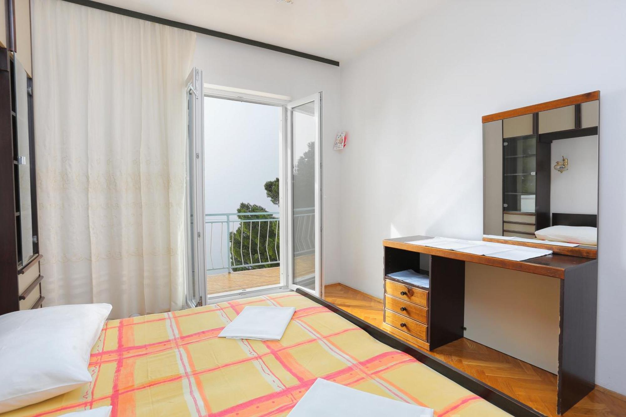 Rooms With A Parking Space Brela, Makarska - 17281 Ruang foto