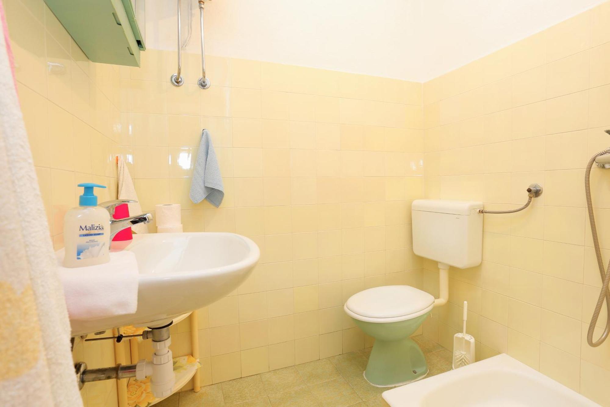 Rooms With A Parking Space Brela, Makarska - 17281 Ruang foto